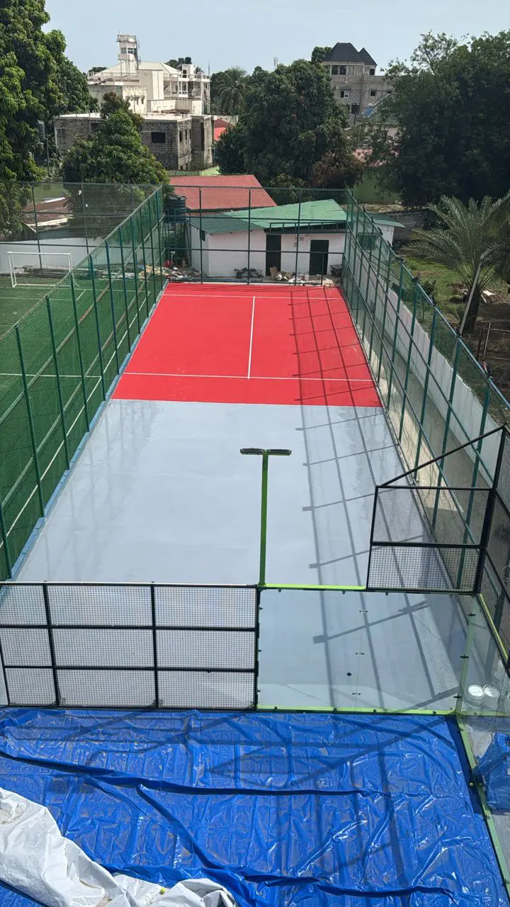Revêtement en résine acrylique pour terrain de Padel